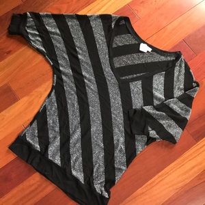 🔥SALE **** Black and silver top